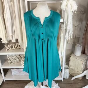 Reborn plus sz. 2X asymmetrical green blouse, layering, office  #4072